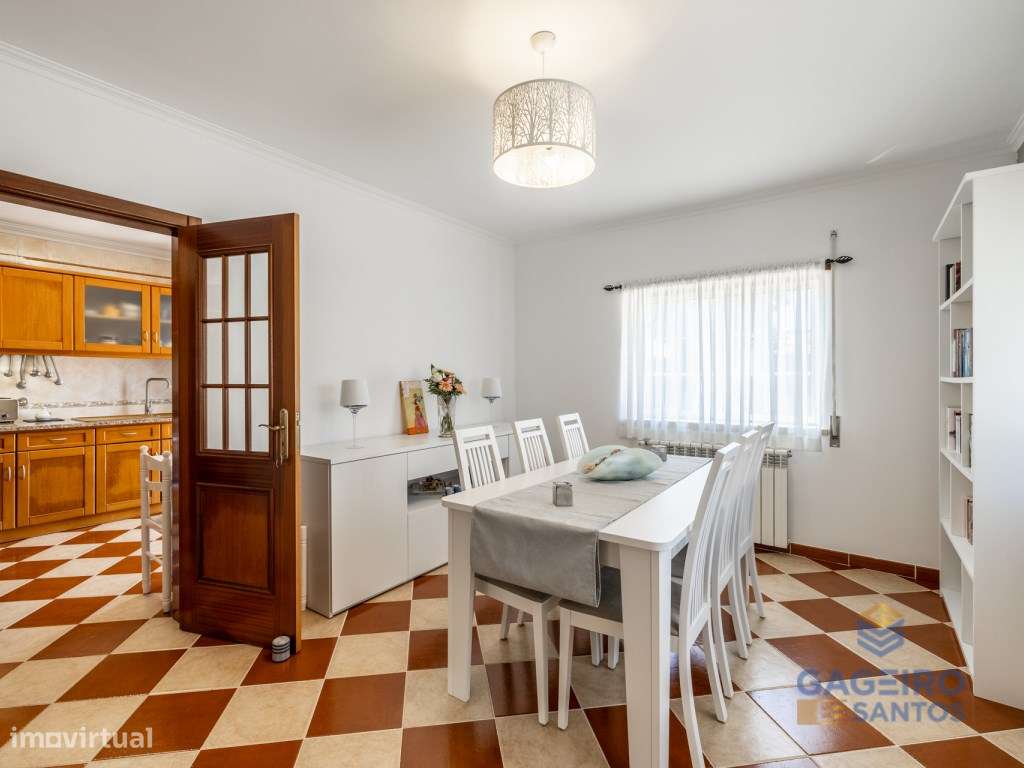 Moradia T3 em condomínio com terreno em Famalicão, Nazaré-5