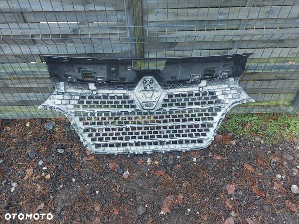 Renault master IV grill atrapa ładny oryginał - 3