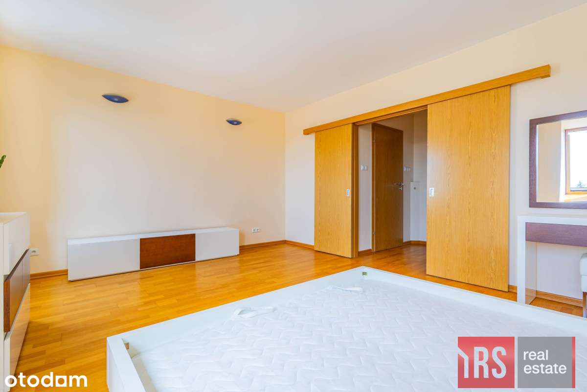 Dwupoziomowe mieszkanie, gotowe do wprowadzenia-8