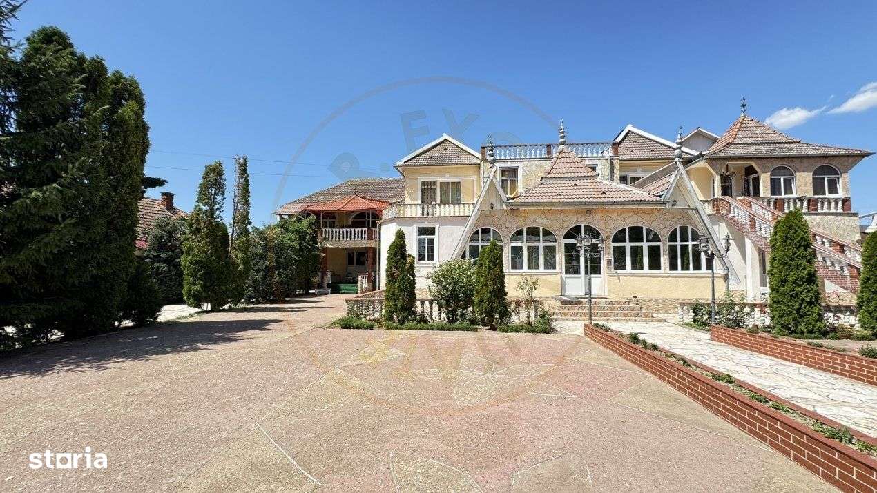 Spatii de Inchiriat - Proprietate cu functiuni mixte – Str. Caplenil - Imagine principală: 2/19