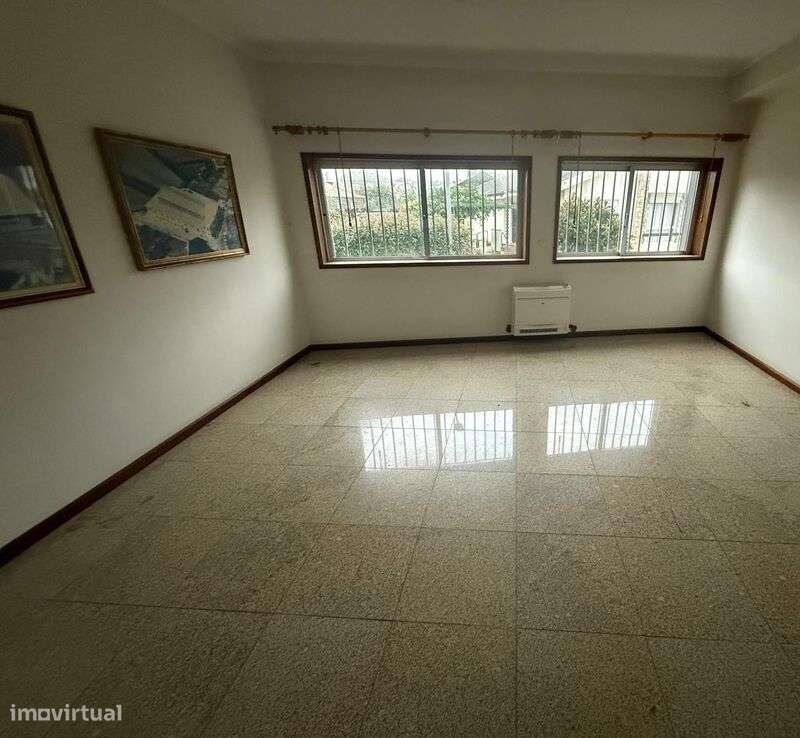 Imóvel Banco Escritório no centro   Escapães Santa Maria da Feira-6