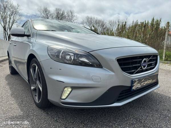 Volvo V40 1.6 D2 R-Design Momentum - 1