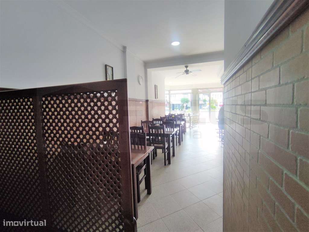 Café / Snack Bar em pleno centro da Vila - Grande imagem: 5/15