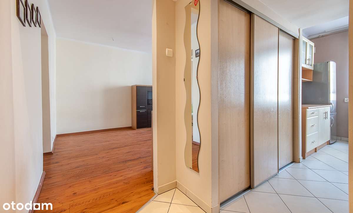 Blisko ŚUM, kameralny blok wśród zieleni w centrum Ligoty-7