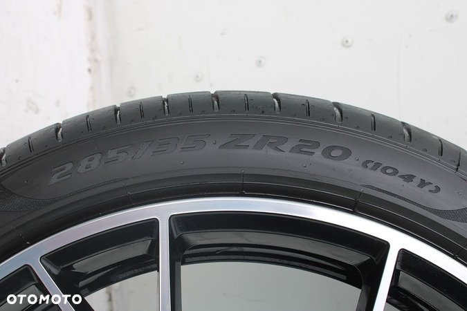 BMW 5 M5 FELGI 20 8073849 8073850 OPONY LATO KOŁA felga 8,5J*20H2 ET28 opona 275/35/20 M727 39066 Pirelli P ZERO 285/35 8 M8 - 15