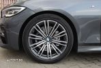 BMW Seria 3 318i Aut. M Sport - 32