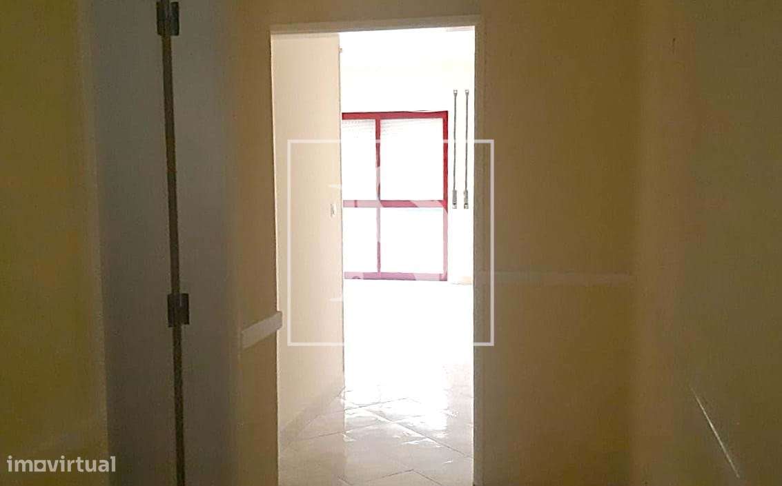 Apartamento T1 c/ garagem junto à praia de Magoito, Sintra-10