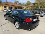 BMW Seria 3 320i - 4