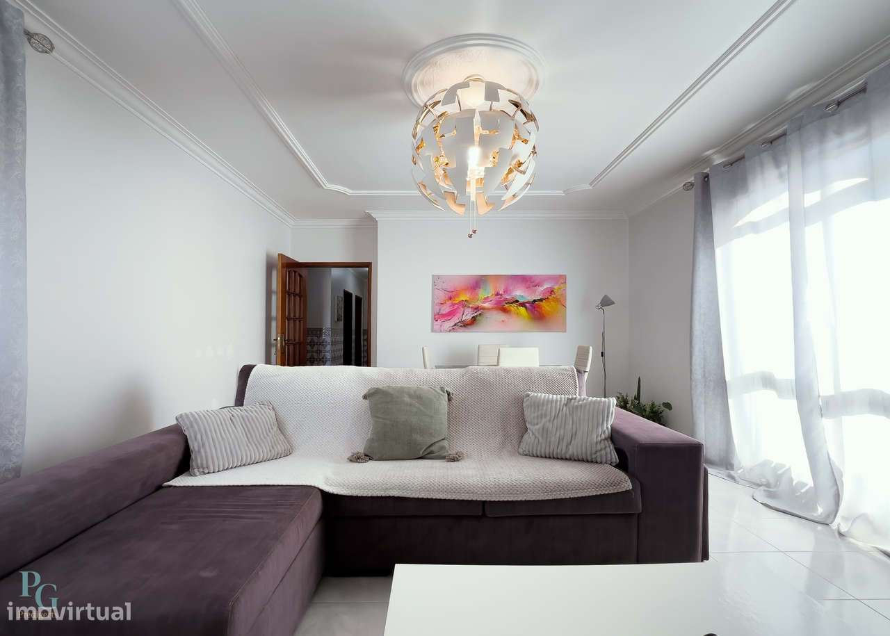 Apartamento T2 Remodelado e Pronto a Habitar – Zona Central de Portimã - Grande imagem: 5/24