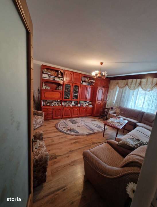 De vanzare apartament 3 camere – Satu Mare, Carpati II, Str. Codrulu - Imagine principală: 5/6