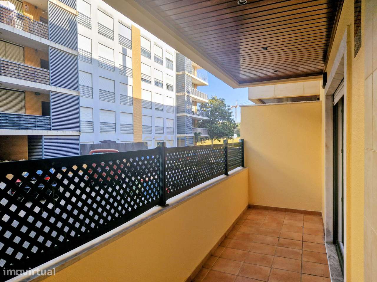 T2 com  Elevador Lareira e Logradouro - Carcavelos - Grande imagem: 5/26