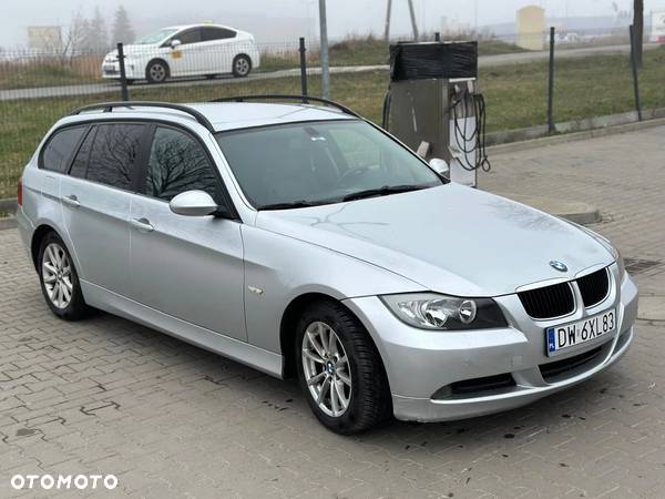 BMW Seria 3 320d DPF Touring Edition Fleet - 10