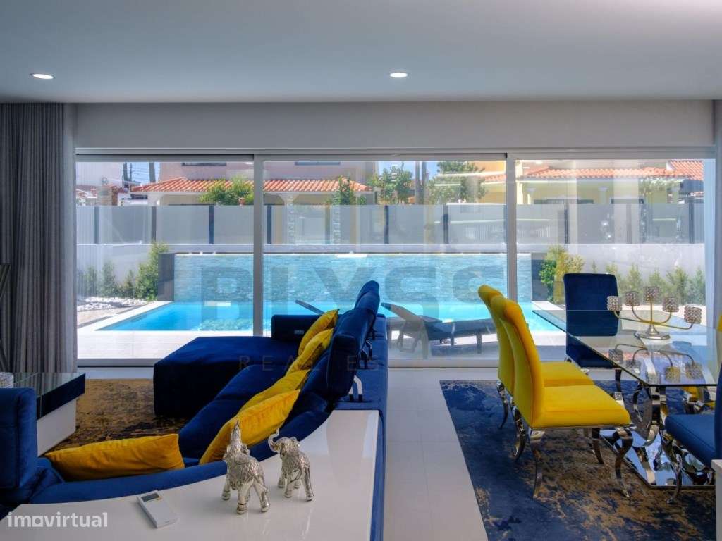 Moradia T4 com Piscina na Aroeira - Charneca da Caparica-19
