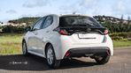 Toyota Yaris 1.0 VVT-i Comfort Plus - 2