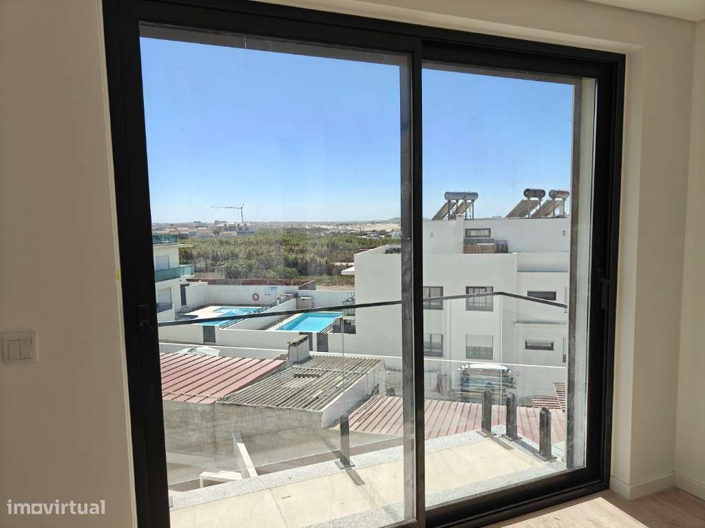 Penthouse T3 de Luxo com Vista Mar junto à praia do Baleal-27