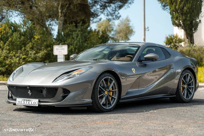 Ferrari 812 Superfast Standard - 4