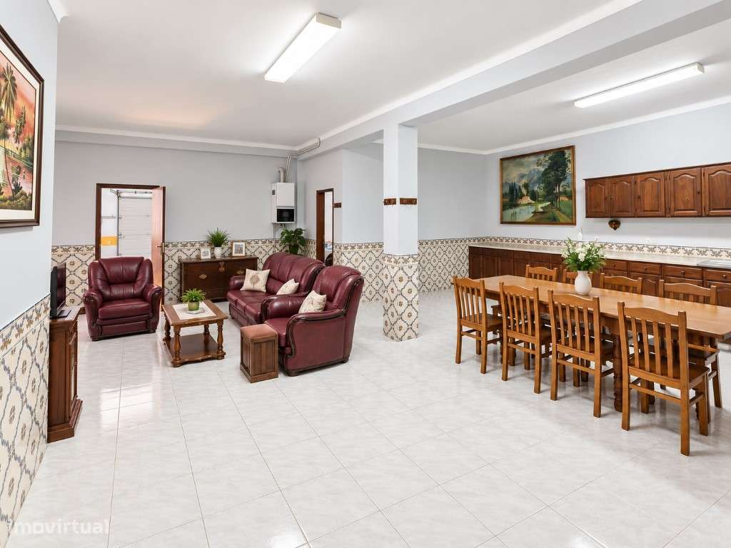 MORADIA 195 m² COM POTENCIAL PARA 2 HABITAÇÕES | PRÓXIMA DAS PRAIAS...-10