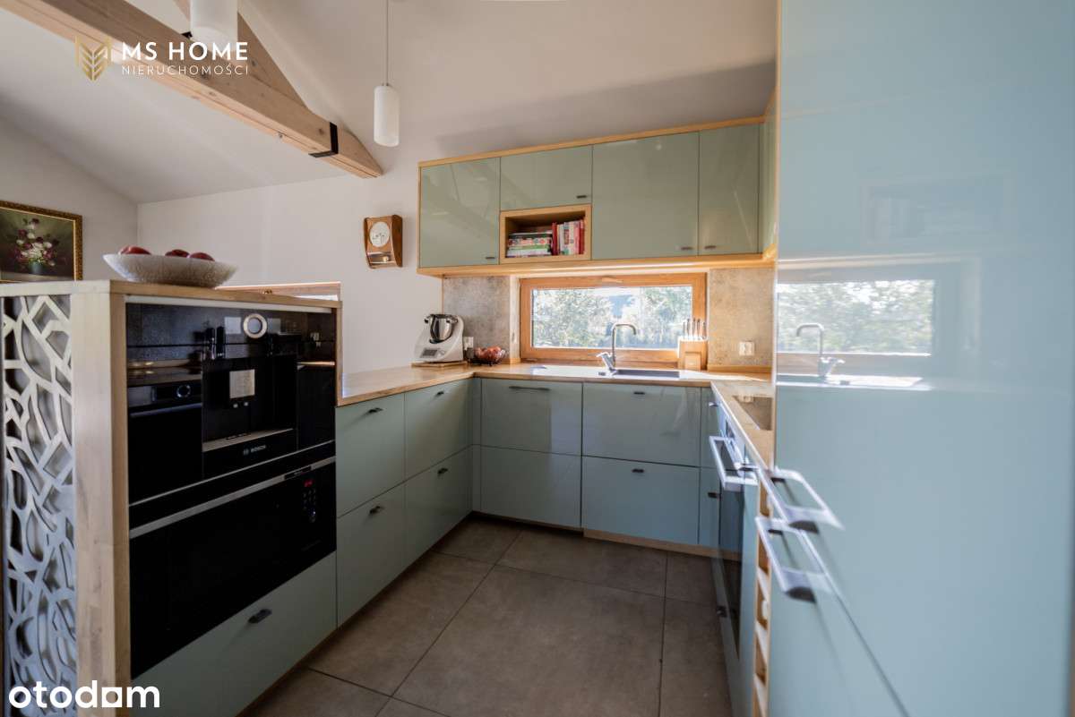 Nowoczesny dom wolnostojący w spokojnej okolicy.-6