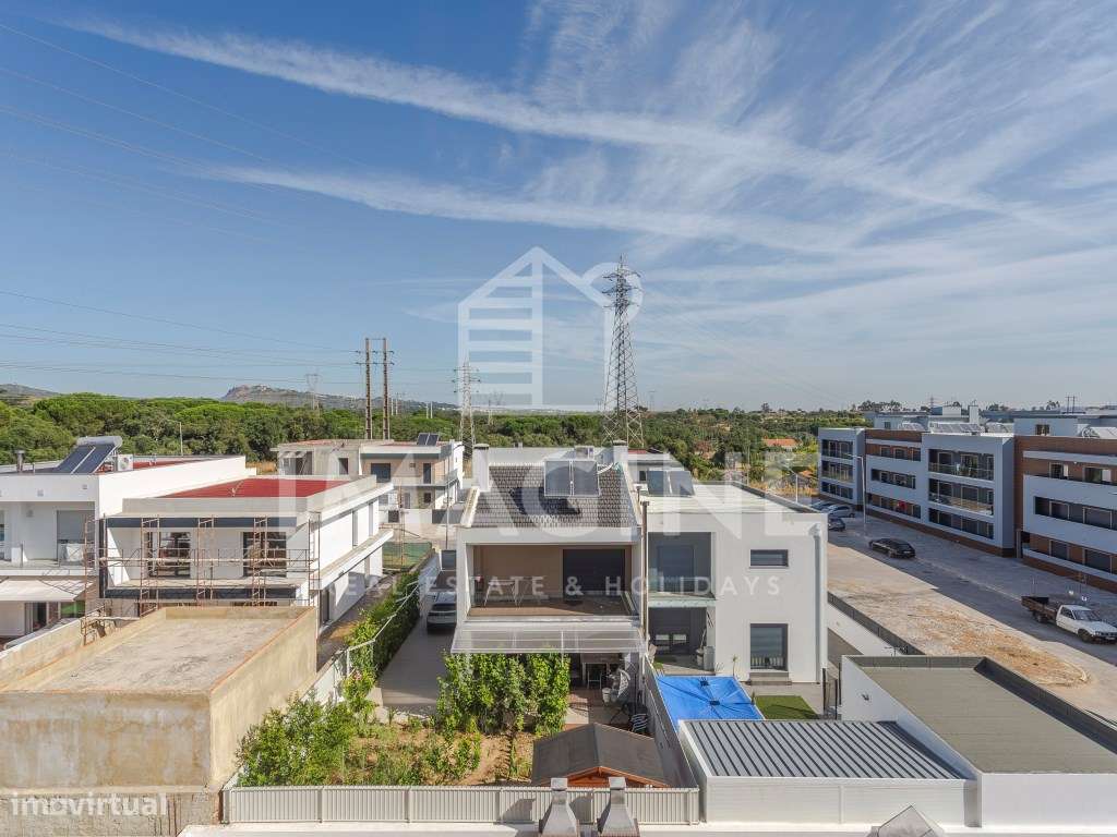 Apartamento T2 com Varanda Aterraçada na Quinta da Amizade-34