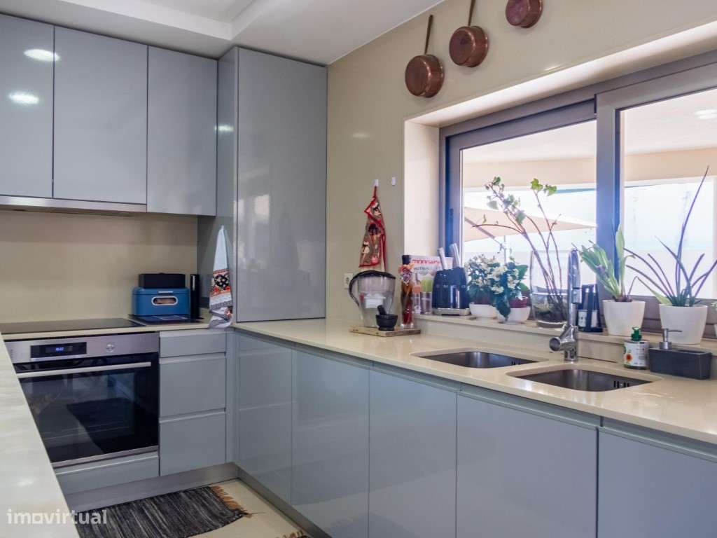 Moradia T6 com piscina em Viana do Castelo-6