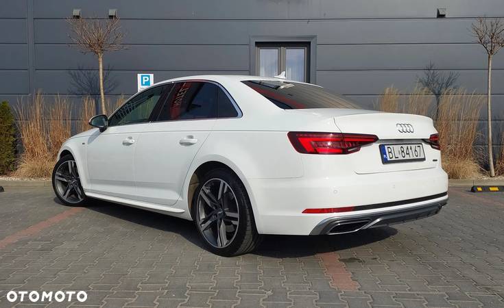 Audi A4 40 TDI Quattro S Line S tronic - 1