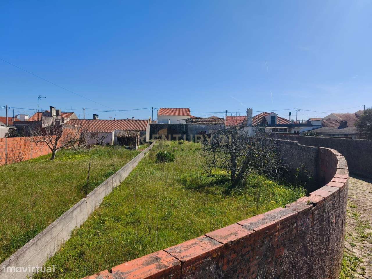 Moradia com história a poucos minutos do mar - Grande imagem: 3/4