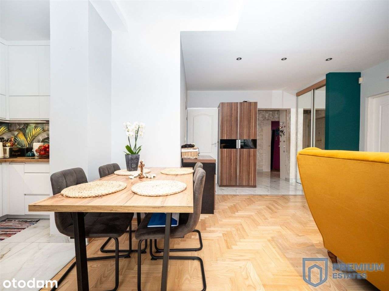 4 pokoje I 70 m2 I garaż/balkon I Ostatnie Piętro-1