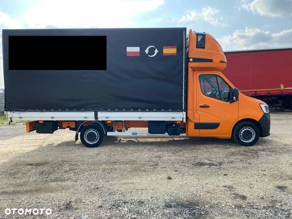 Renault *Master*10ep - 12