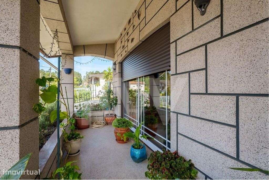 Moradia Independente T6 c/ Anexos, Armazém e Terreno p/ Construção - M - Grande imagem: 5/36