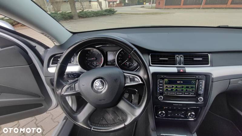 Skoda Superb 1.6 TDI GreenLine - 6