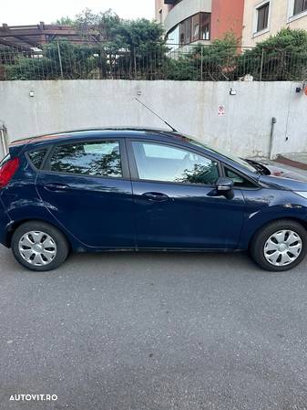 Ford Fiesta 1.4 TDCi Ambiente - 4