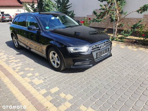 Audi A4 Avant 2.0 TDI DPF multitronic Ambiente - 2