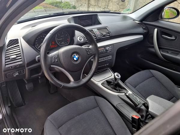 BMW Seria 1 116d - 5