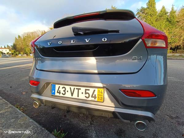 Volvo V40 2.0 D4 R-Design - 2