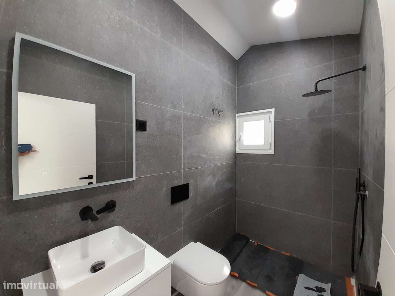 Moradia independente à venda na Rua António Sérgio, 14, Agualva-17