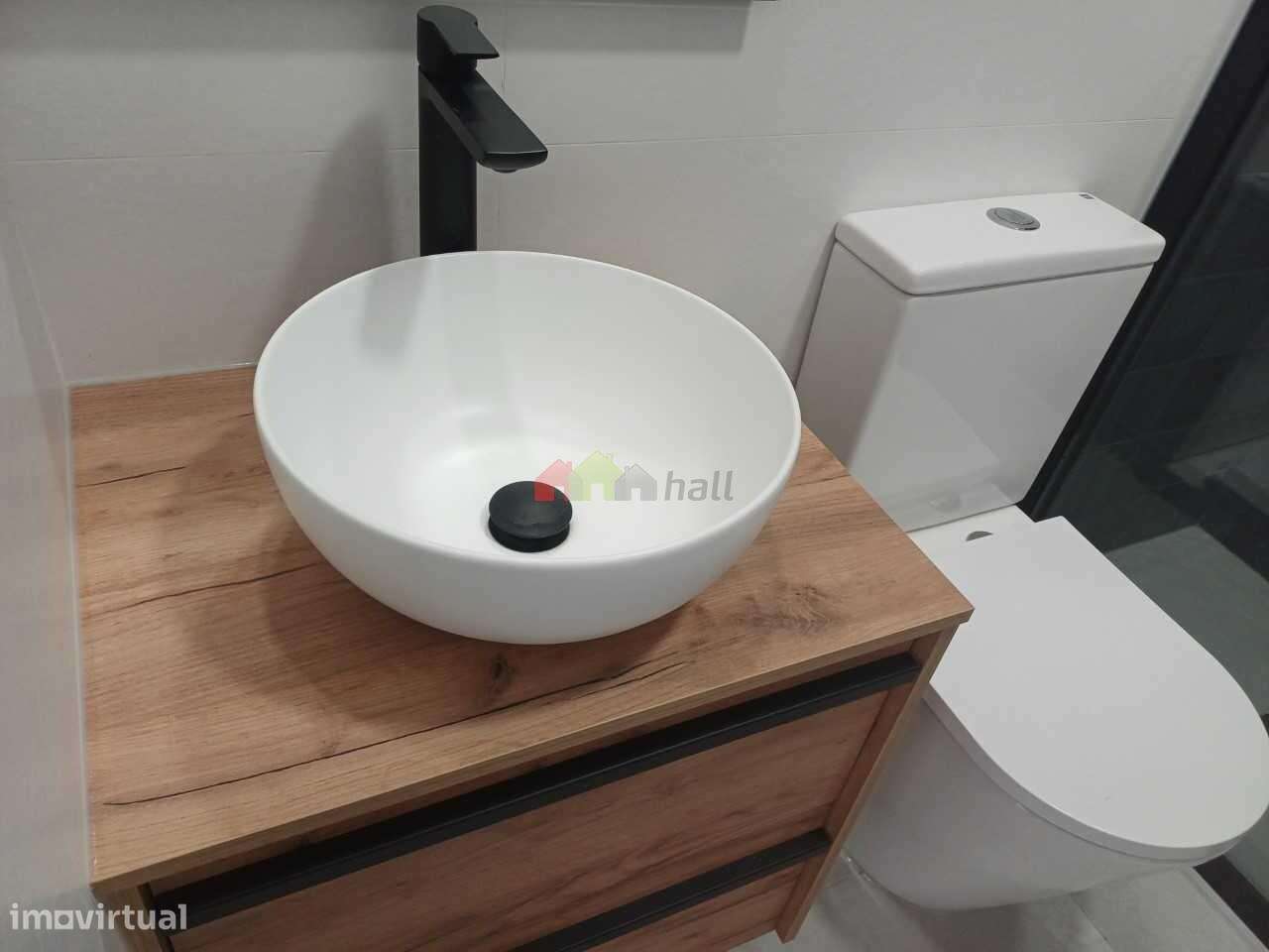 Apartamento T1 - 2º andar totalmente remodelado, no Lavradio - Barreir-11