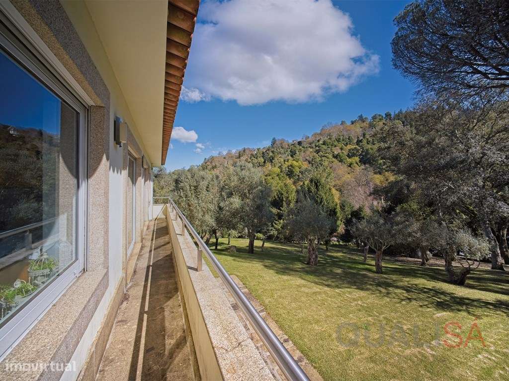 Moradia com piscina, jardim e bosque localizada na Encosta do Bom J...-14
