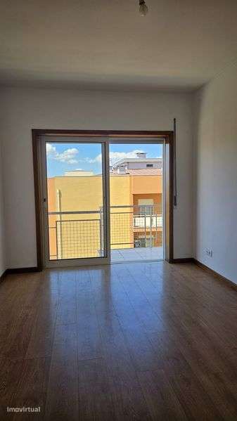 Vendo Apartamento T2 em Real Braga - Grande imagem: 4/8