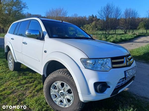 Mitsubishi Pajero Sport 2.5 DID Intense + - 5