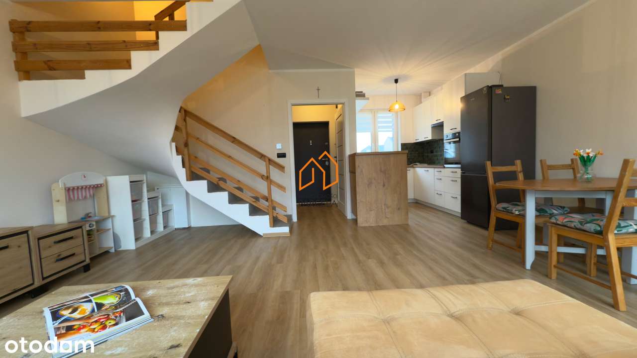 Mieszkanie dwupoziomowe z ogródkiem w Dominowie.-2