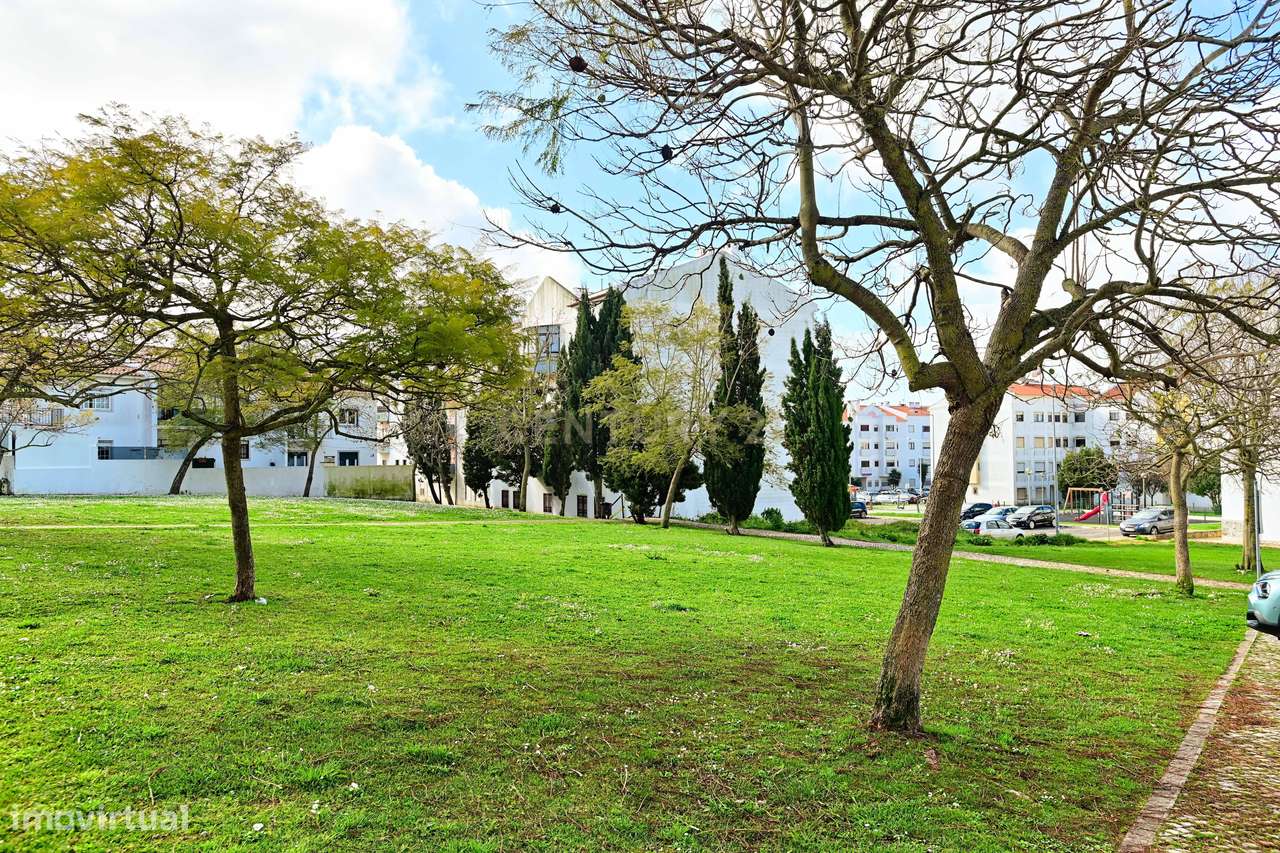 Apartamento T3 Mobilado, em Varge Mondar (Rio de Mouro, Sintra)-24