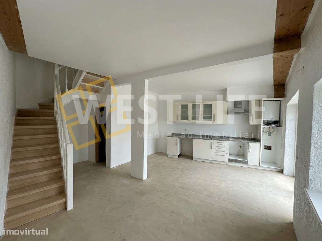 EXCLUSIVO WL Moradia T2 totalmente remodelada com VISTA MAR a apena...-1