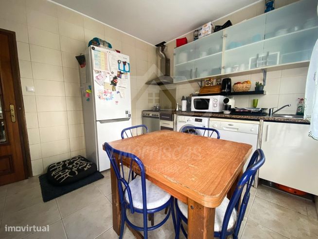 Moradia T2 com sótão aproveitado no Bairro da CAR em Camarate, Loures-6