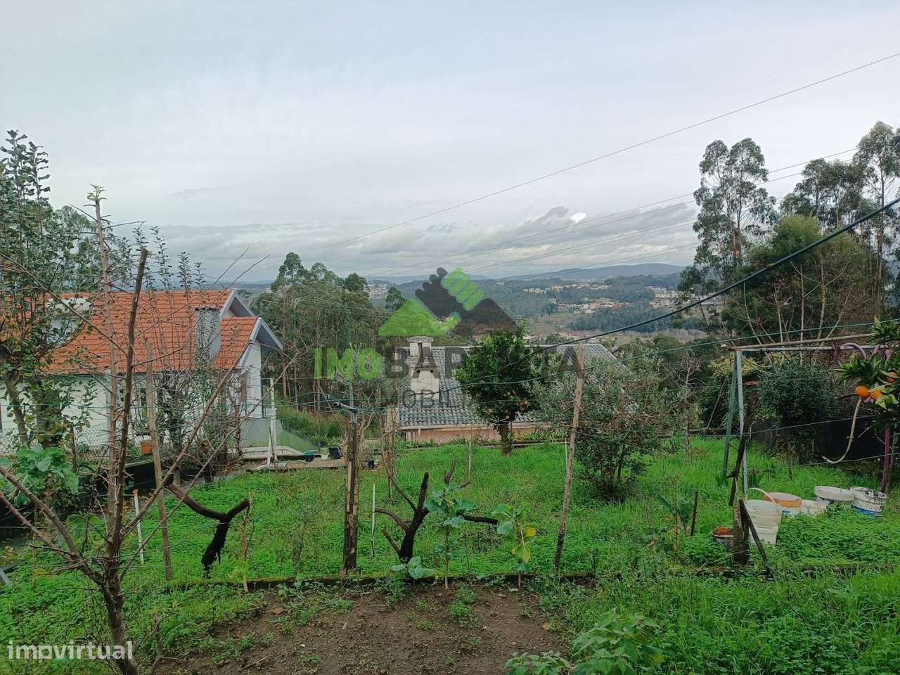 Moradia V3 Isolada nas Caldas de São Jorge-19