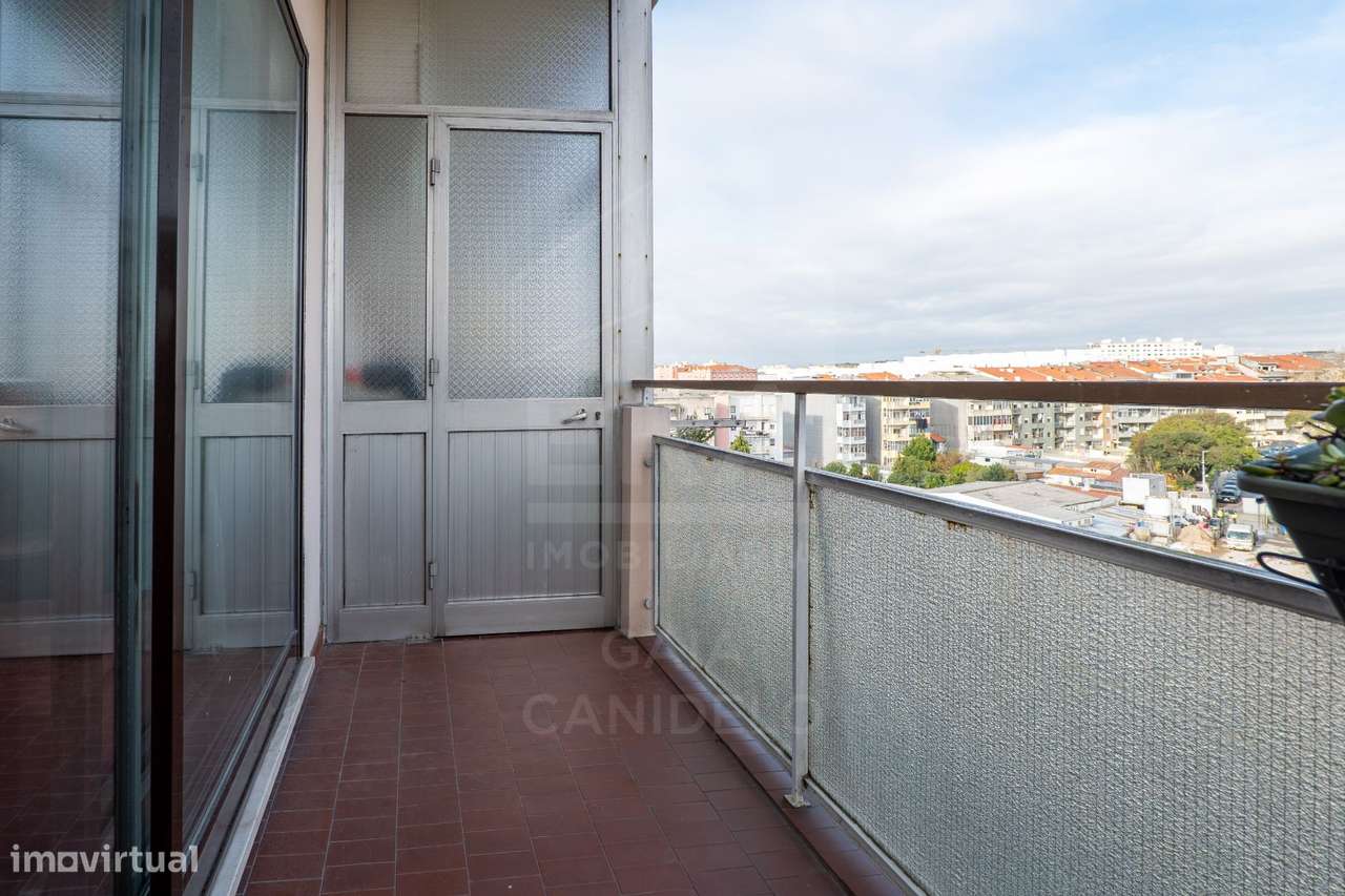 T4 na Rua 5 de Outubro-16