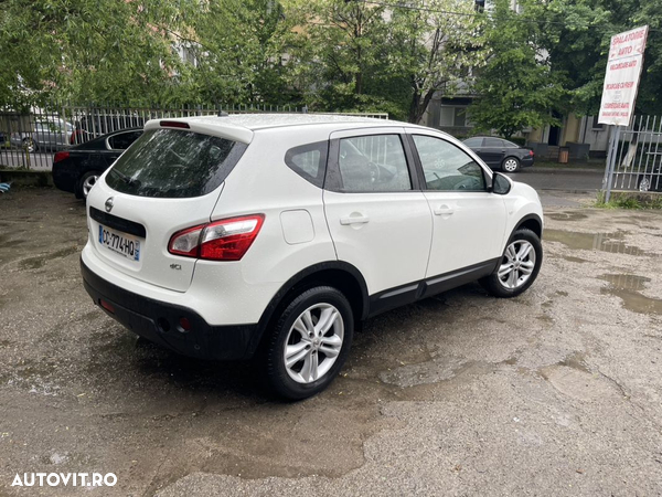 Nissan Qashqai 1.5 dCi DPF 360 - 4