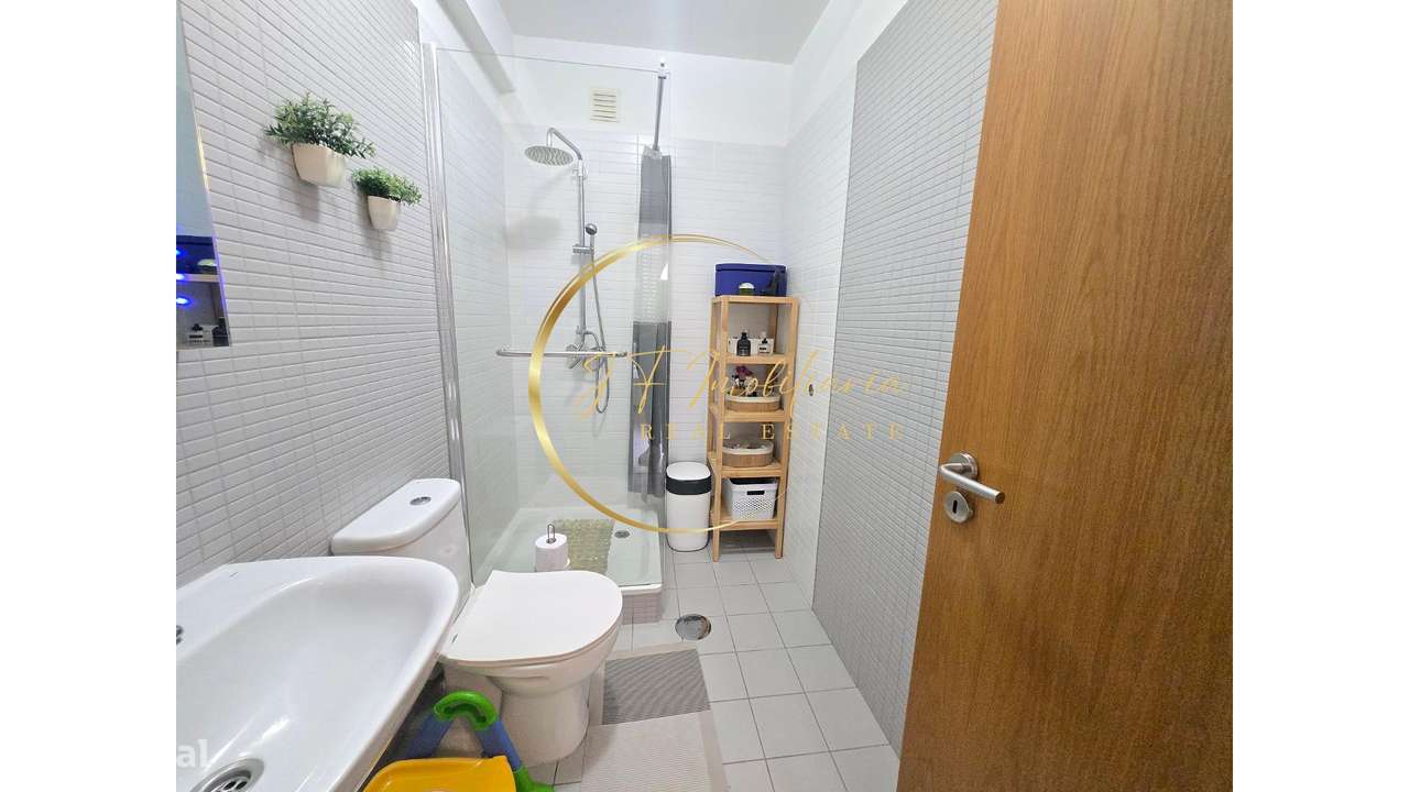 Apartamento T3 em Esgueira-27