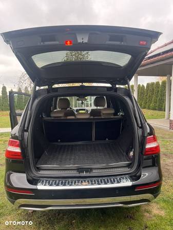 Mercedes-Benz ML 350 BlueTec 4-Matic - 13