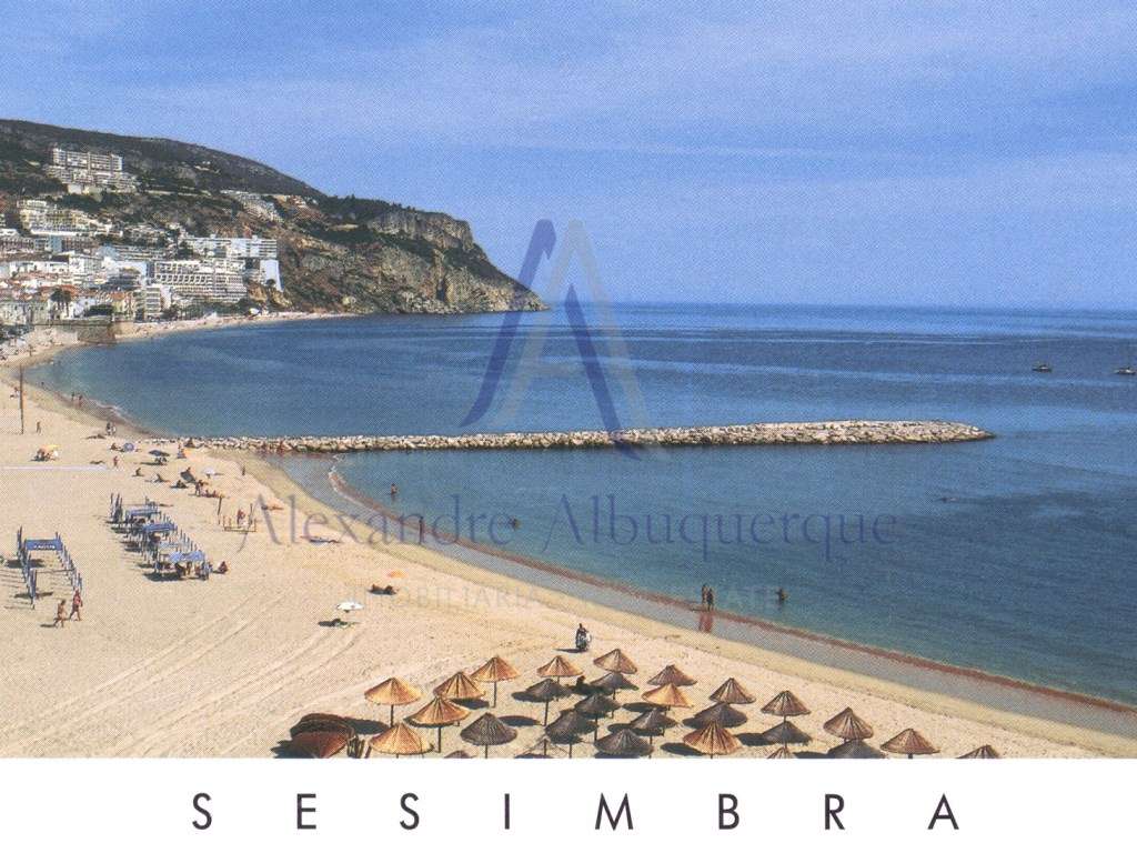 Apartamento T2 totalmente remodelado no coração de Sesimbra-16