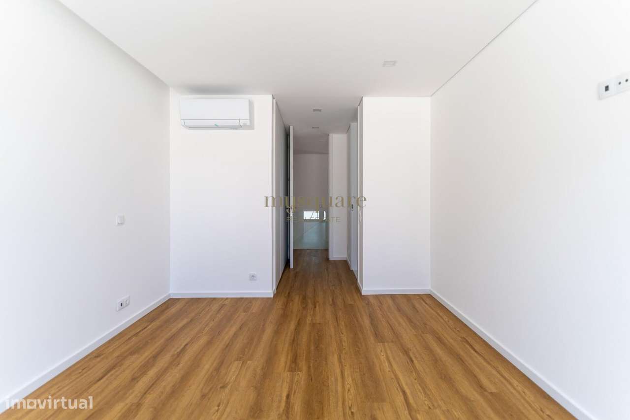 Moradia geminada T4 - Canidelo, Gaia-22